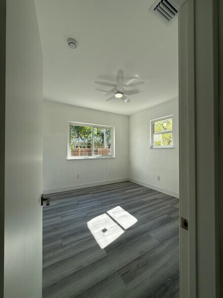 Primary BR - 340 NE 125th St