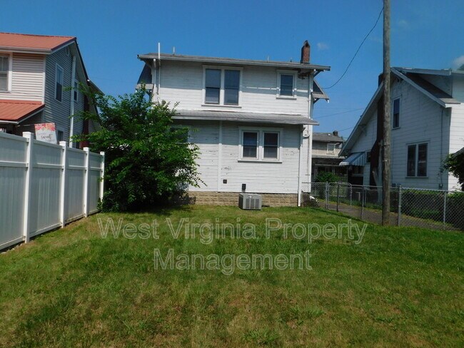 Building Photo - 54 Hunt Ave
