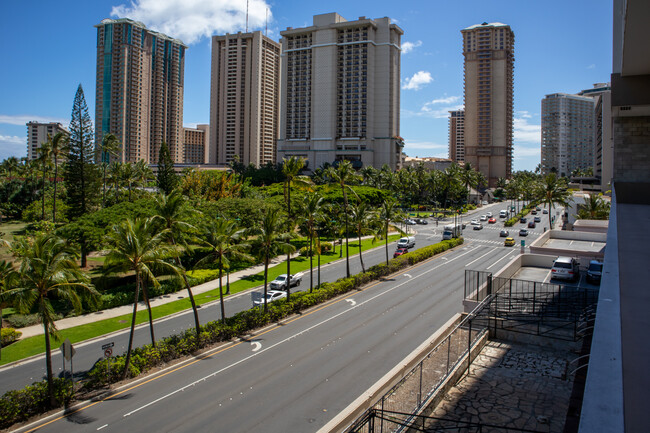 Pool Deck views - 1920 Ala Moana Blvd