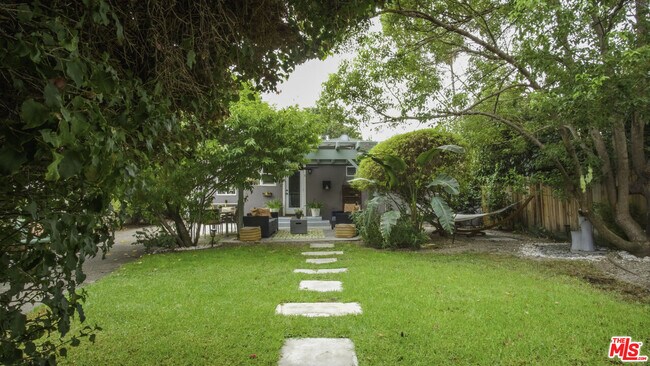 Building Photo - 14039 Gilmore St