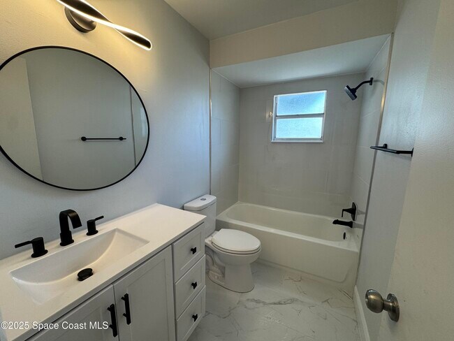 Building Photo - 1320 Woodingham Dr