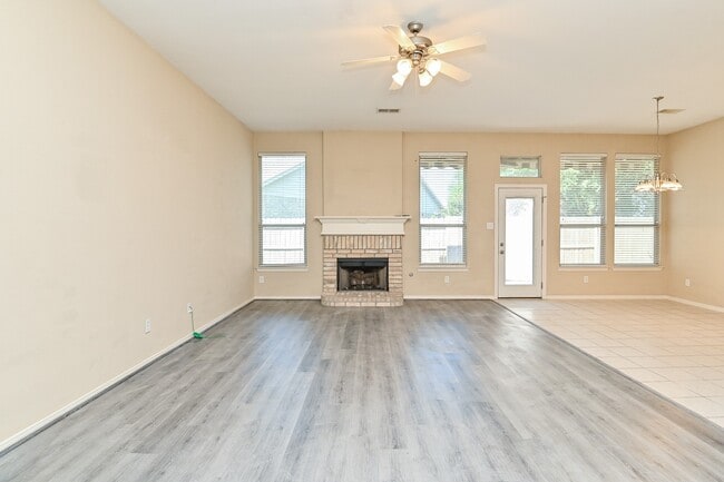 Building Photo - 719 Levi Bend