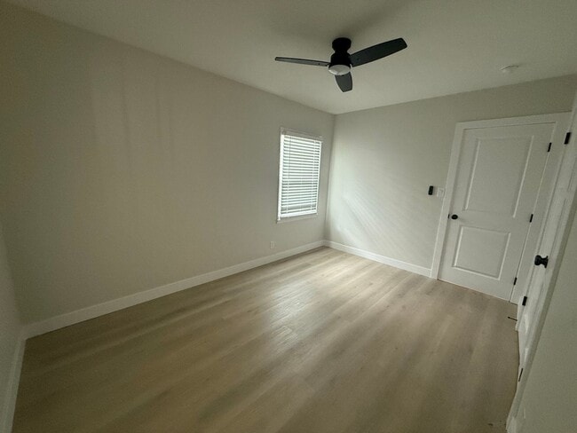 Building Photo - Newly remodeled 3 bedroom 2 bath