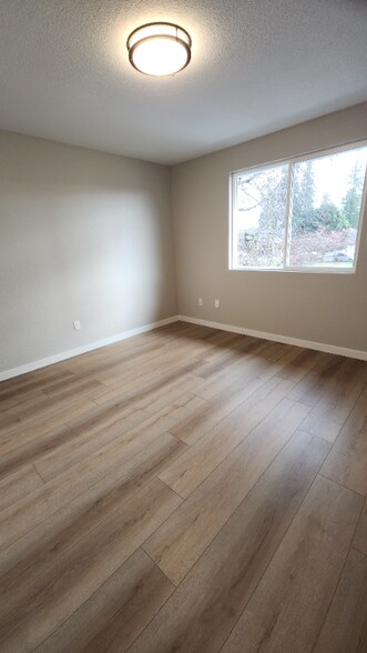 Building Photo - 6308 49th Dr NE