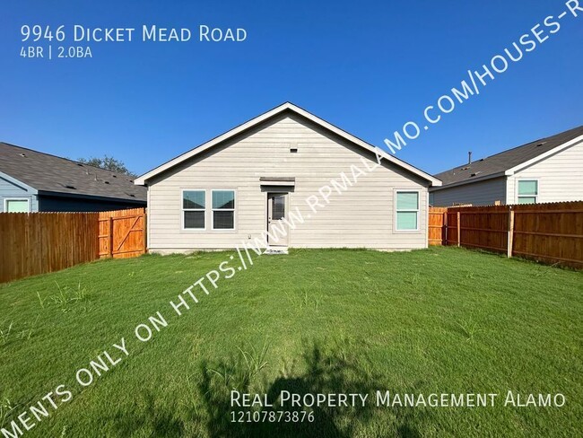 Building Photo - *COMING SOON* 4 Bedroom / 2 Bath Home w/ C...