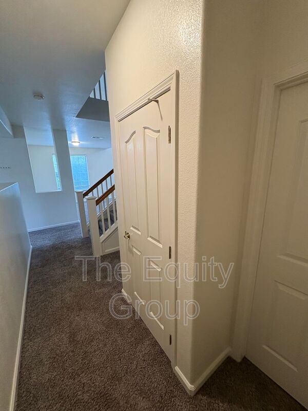 Building Photo - 2650 S Peppertree St