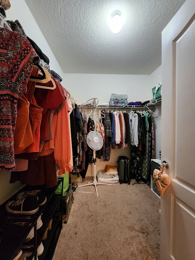 Building Photo - 6030 Grey Heron Dr