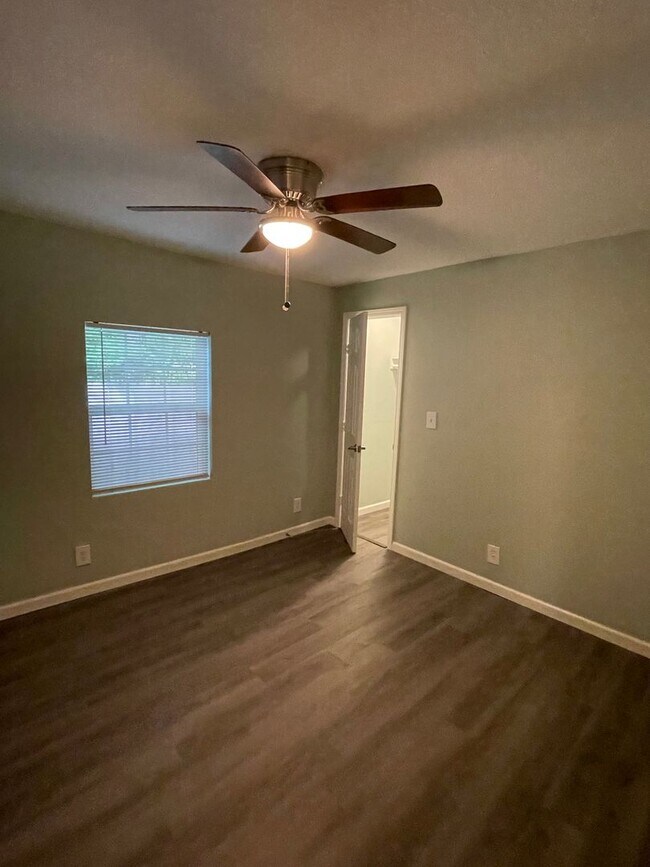 Building Photo - Available Now! Updated 4BR Home with Large Yard, Storage Shed & Modern Finishes