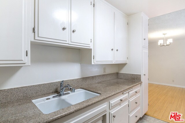 Building Photo - 2803 Arizona Ave