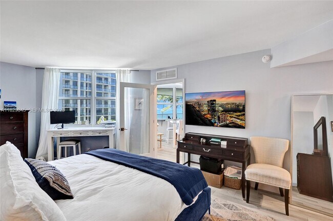 Building Photo - 1340 S Ocean Blvd