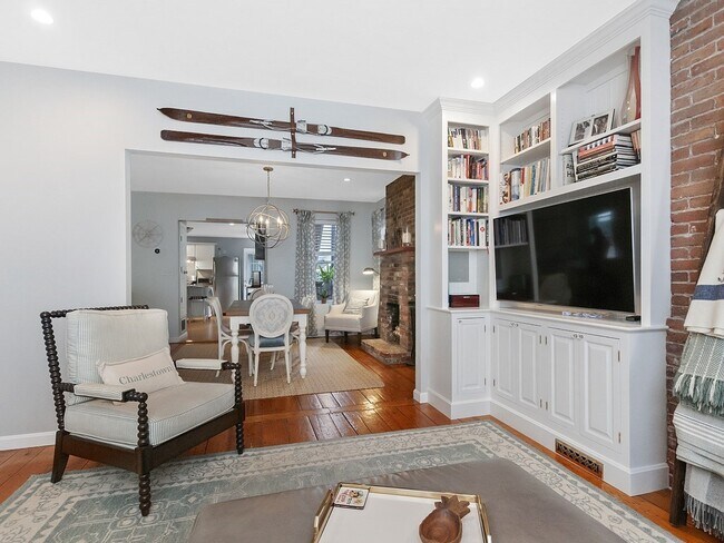 Primary Photo - 19 Allston St