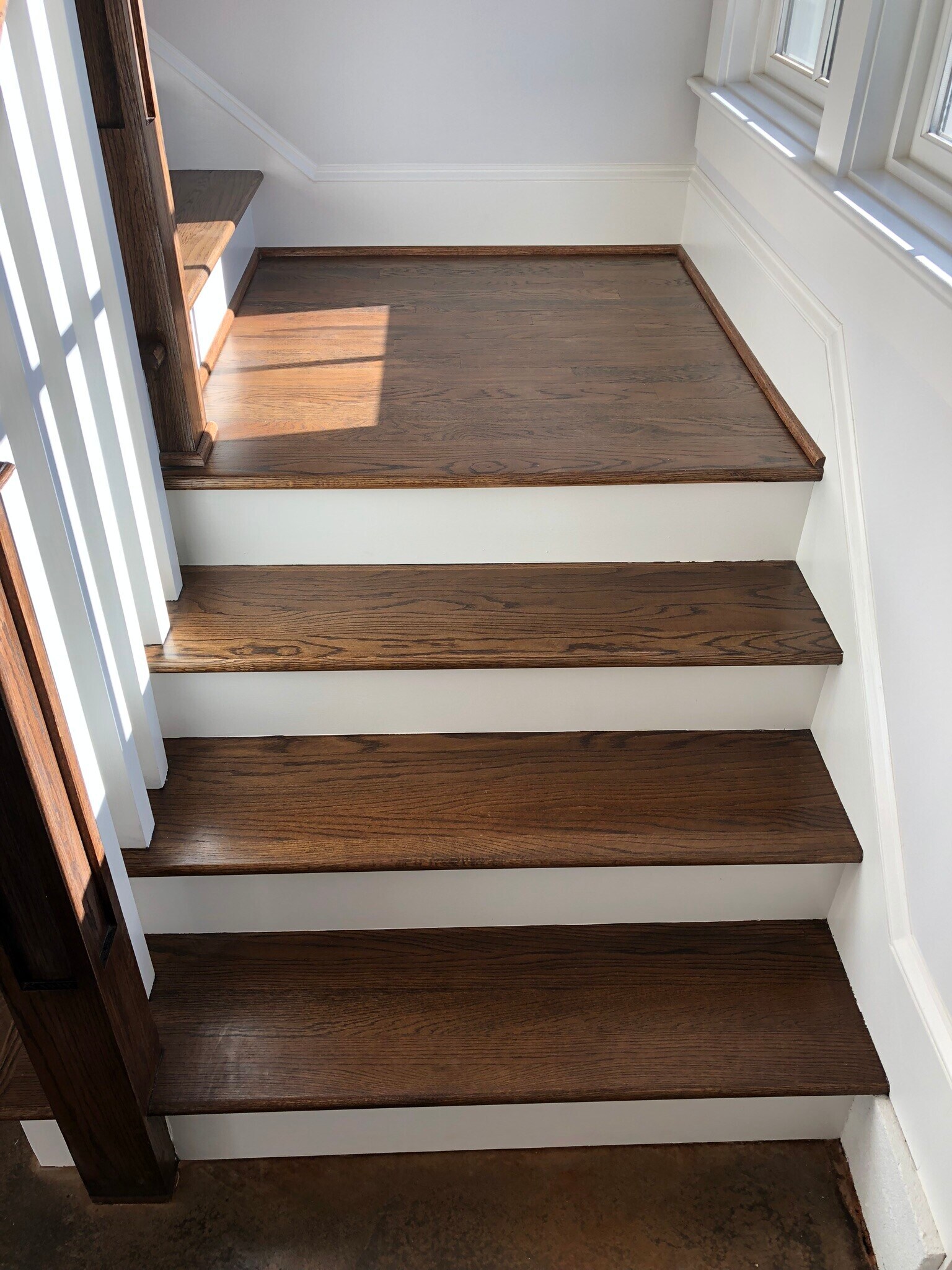 Building Photo - 2121 Roslyn Ave