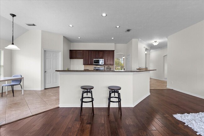 Building Photo - 2120 Red Timber Ct