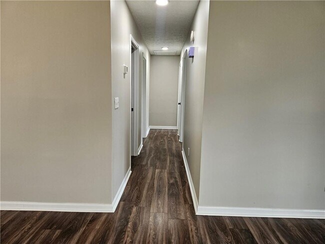 Building Photo - 20 Hartley Woods Dr