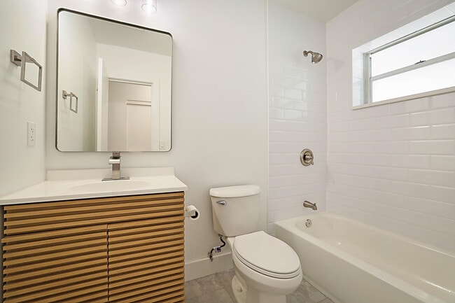 Building Photo - 2 Inlet Cay Dr
