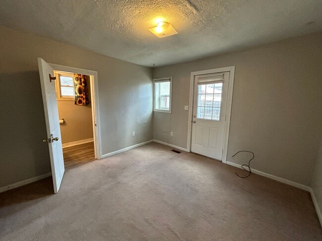 Building Photo - Experience the Energy of Old Town Fort Collins—Cozy 2BR Home