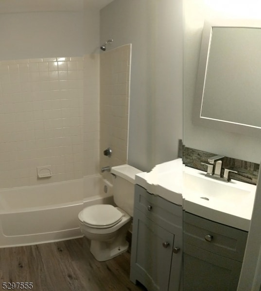Building Photo - 4805 Ravens Crest Dr