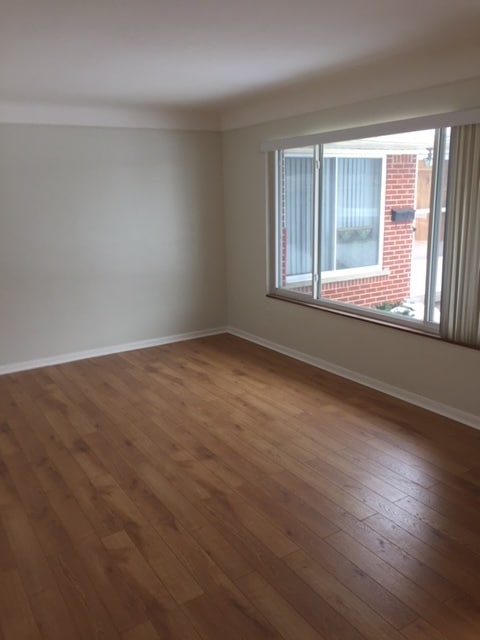 Living room - Royal Oak Crossings at Main