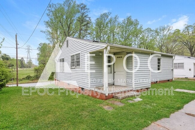 Building Photo - 2015 Wesley Dr