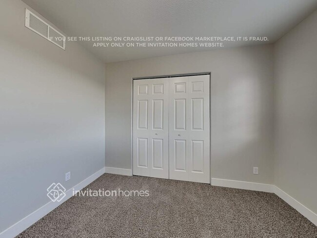 Building Photo - 616 Scotch Pine Dr