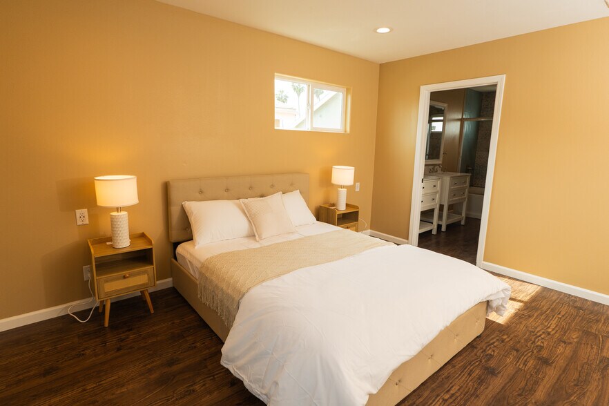Master Bedroom - 938 S Bernal Ave
