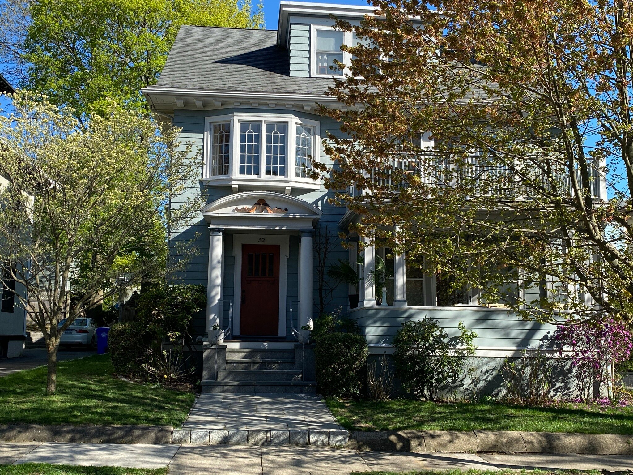 Building Photo - 32 Russell St