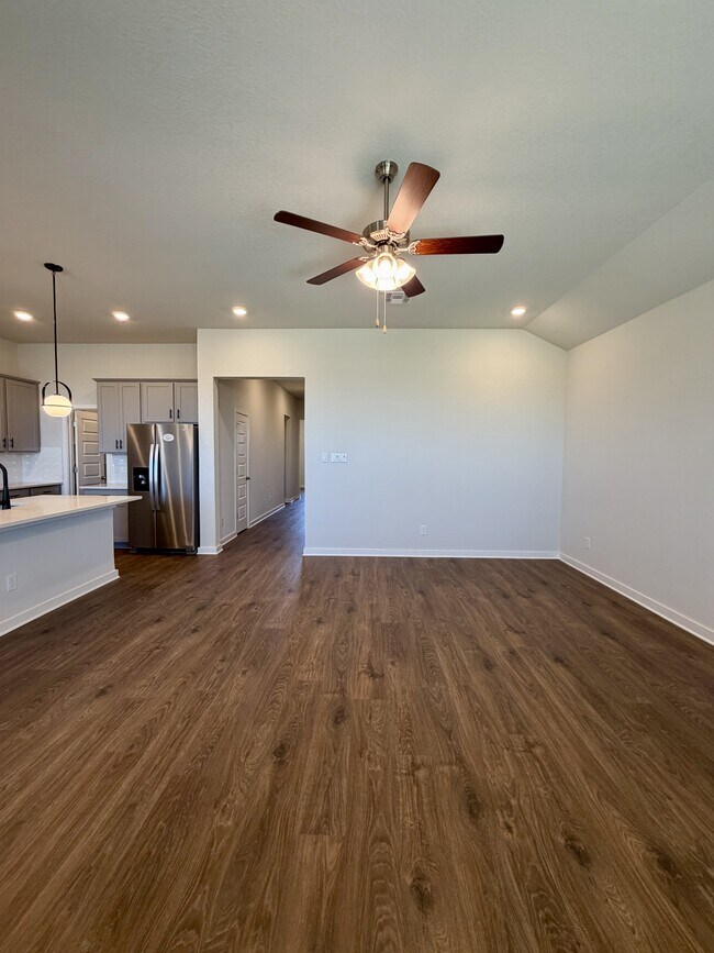 Building Photo - 14427 Inspiration Pt