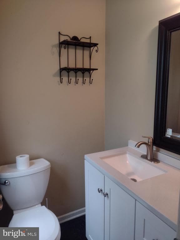 Building Photo - 83 Avon Ln