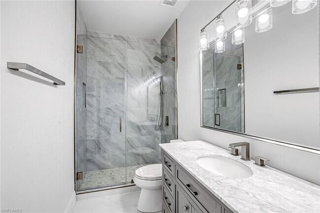 Building Photo - 630 Lalique Cir