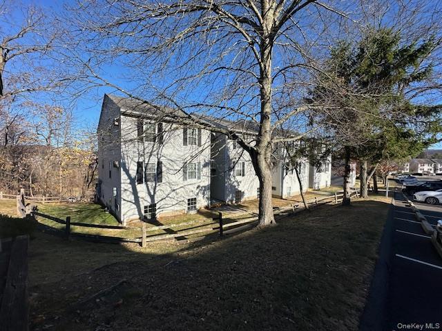 Building Photo - 13 Lexington Hills Rd