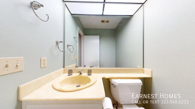 Building Photo - 22525 Sherman Way