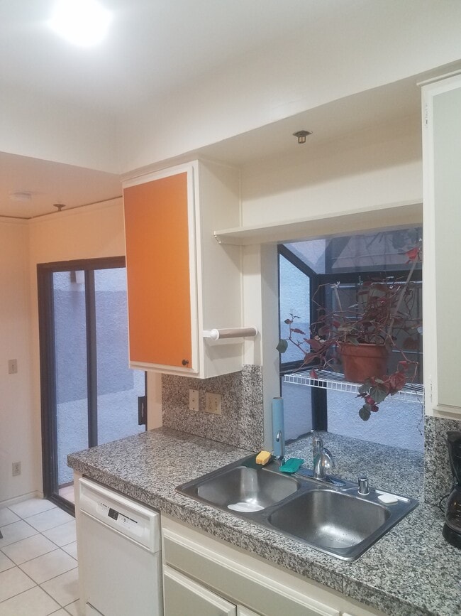 Building Photo - 311 Bora Bora Way