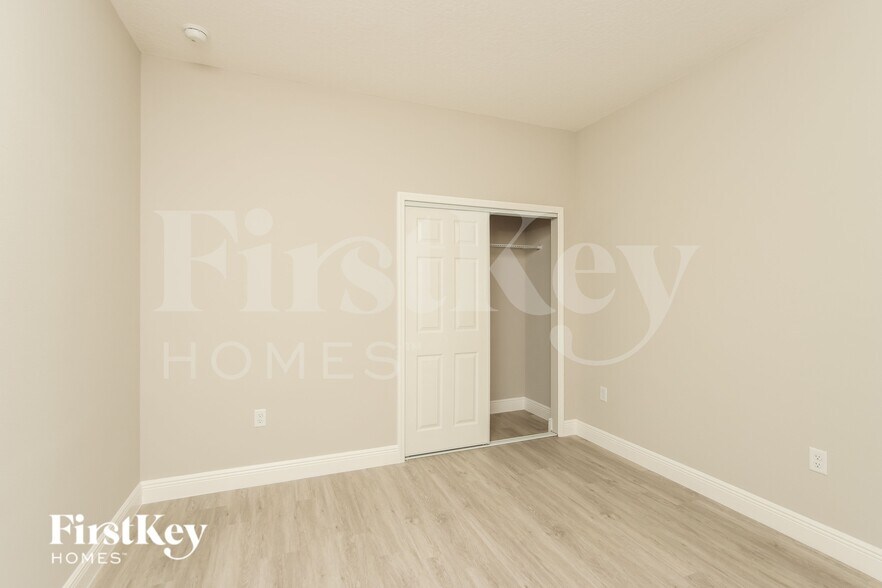 Building Photo - 150 Warwick St SE