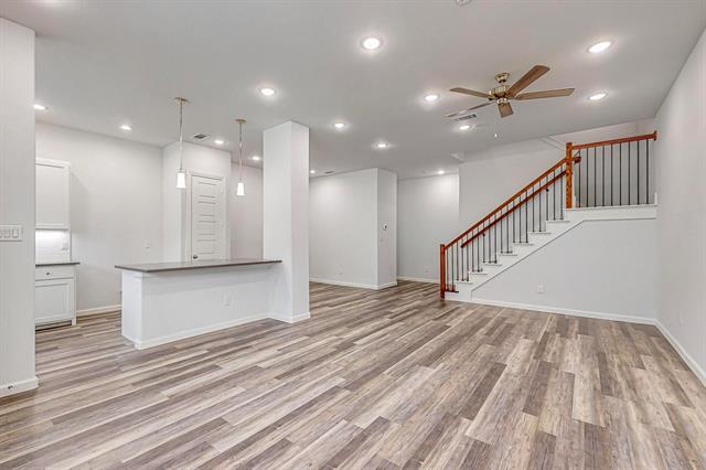 Building Photo - 265 Buck Ridge Dr
