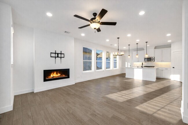 Building Photo - 18714 Colorado River Ln