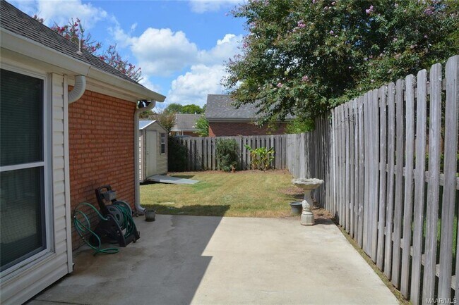 Building Photo - 1952 Woodrun Dr