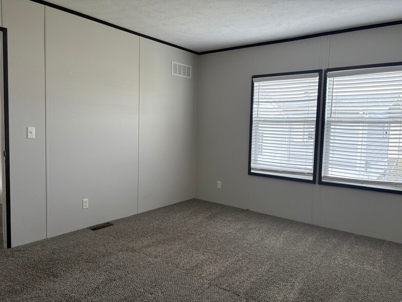 Building Photo - 322 Harvest Park Pkwy