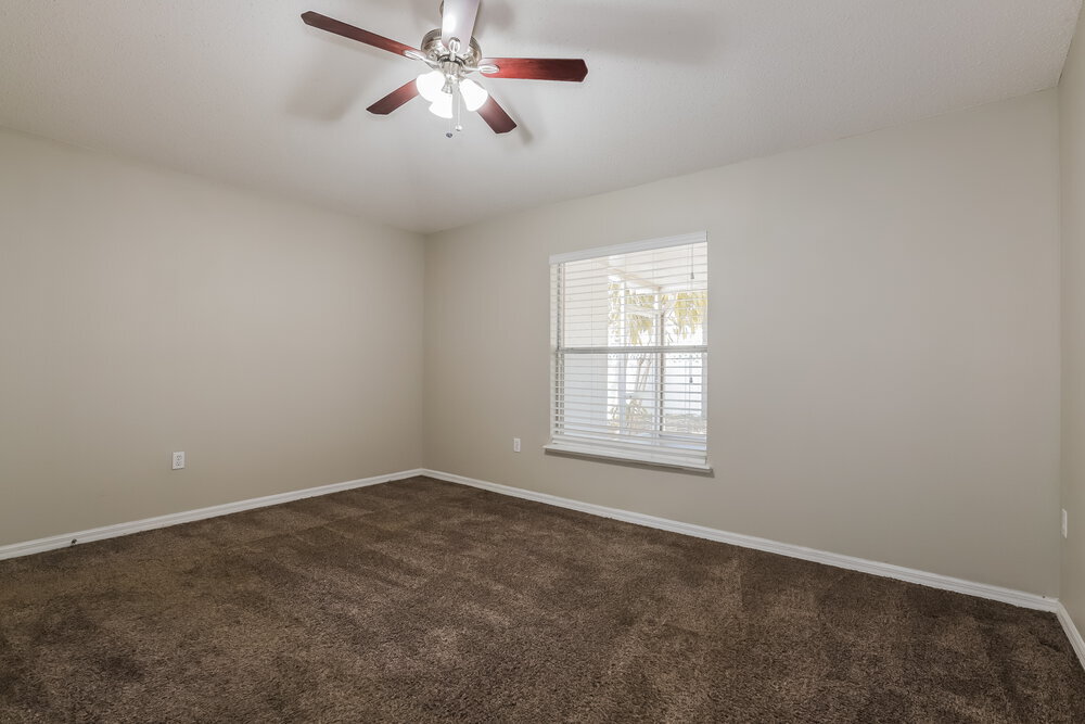 Building Photo - 1037 Brenton Leaf Dr