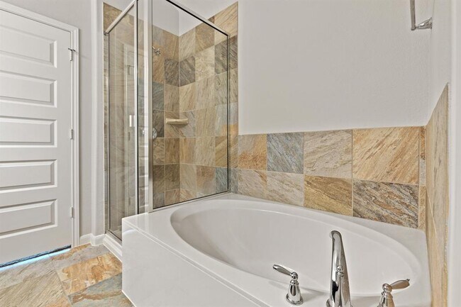 Building Photo - 506 Hummingbird Ln