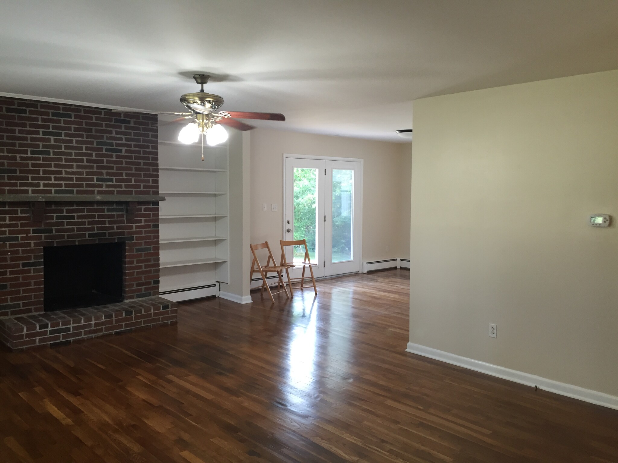 Large living room/dinning room - 2600 West Skippack Pike