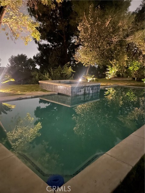 Building Photo - 16772 Knollwood Dr