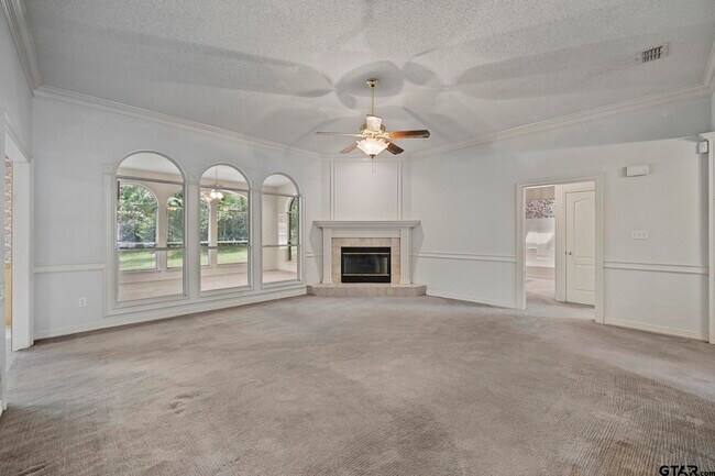 Building Photo - 11933 White Deer Trail