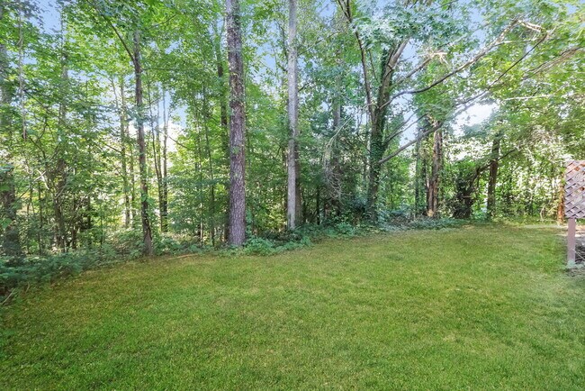 Building Photo - 3797 Kathryn Dr SW