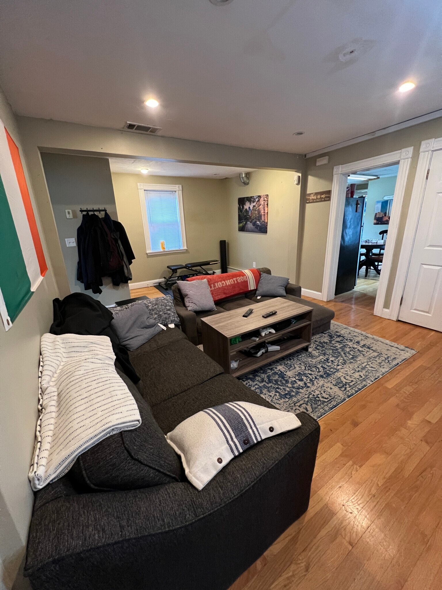 Building Photo - 735 Somerville Ave