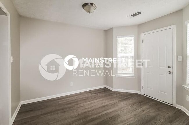 Building Photo - 3 Bedroom Pet-Friendly Home in Stockbridge, GA with Main Street Renewal
