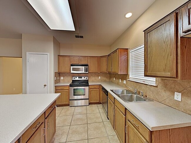 Building Photo - No Application Fees* $500 Off 1st Month - ...