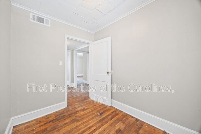 Building Photo - 103 Culp St