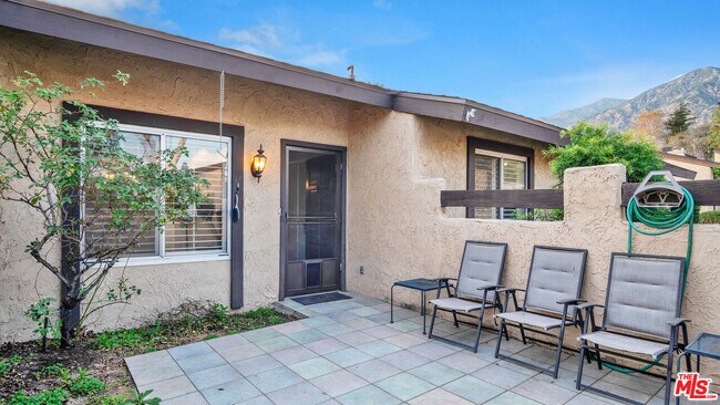 Building Photo - 263 E Sierra Madre Blvd