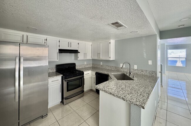 Building Photo - 8312 Maplestar Rd