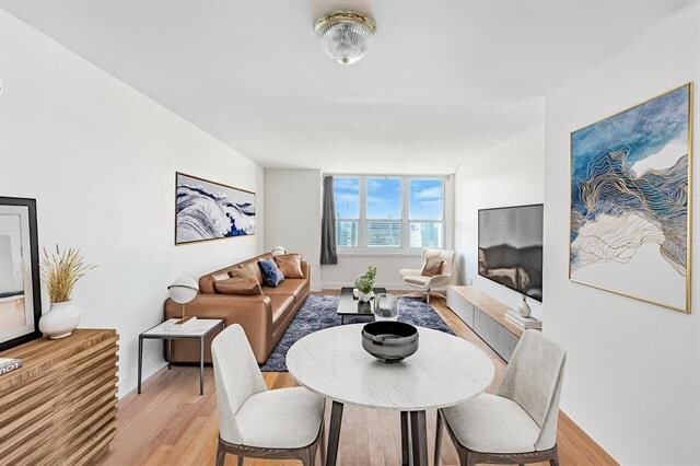 Building Photo - 88 Morgan St